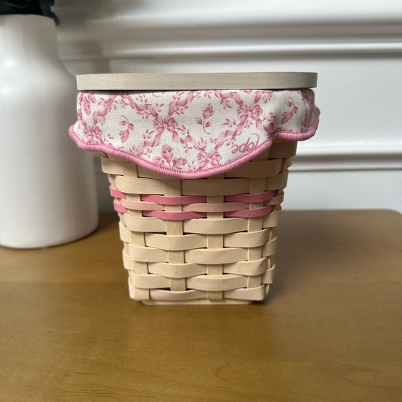 Longaberger Basket - Picture 2 of 6